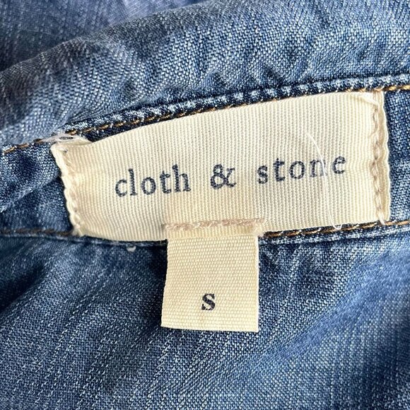 Cloth & Stone Denim Chambray Button Down Shirt from Anthropologie - Picture 8 of 9